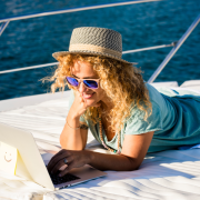 ¿Cómo puede ayudarte un software de ausencias para planificar las vacaciones?